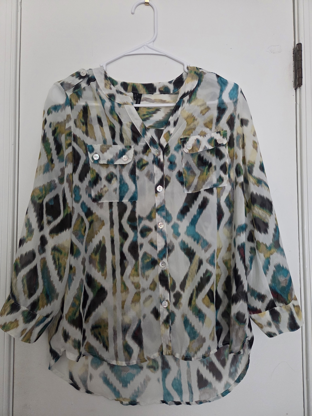 Maurices Sheer Teal, Olive & Black Printed Button-Front Blouse M